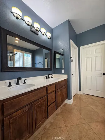27240 Arrow Point Trail, Corona, California 92883
