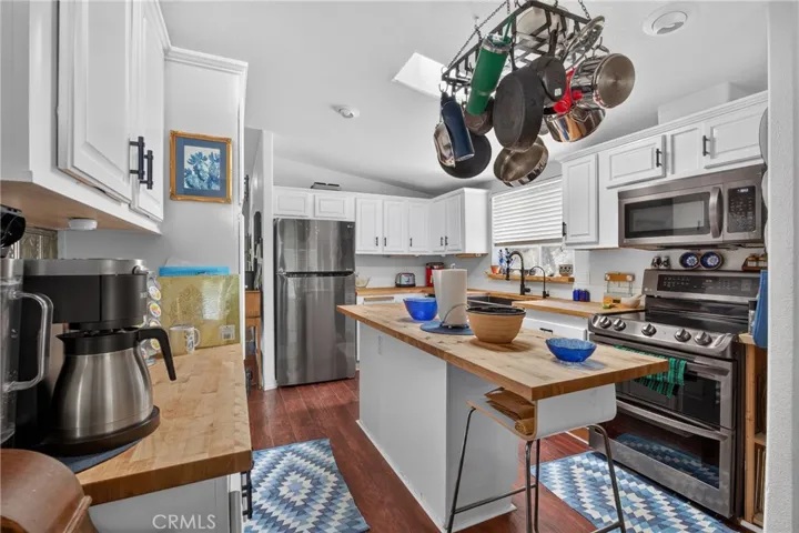 19021 Cypress, Banning, California 92220
