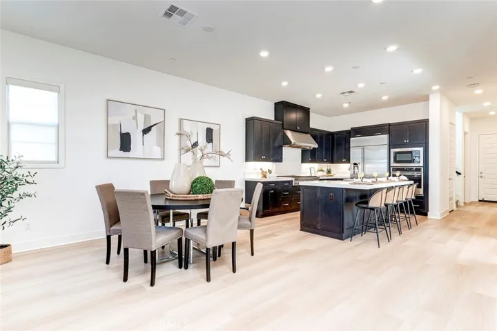 168 Scale, Irvine, California 92618