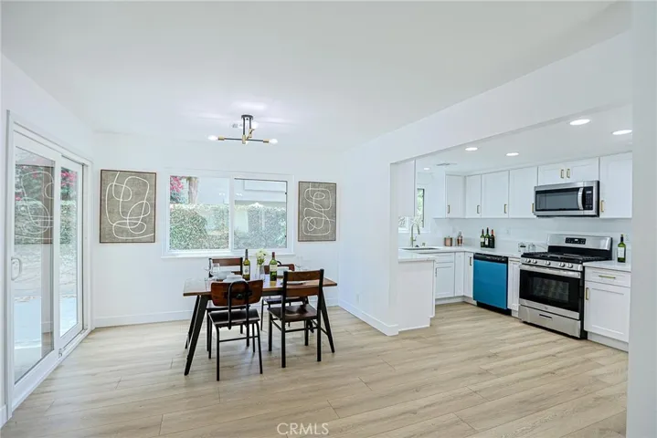 8860 La Salle 4, Cypress, California 90630