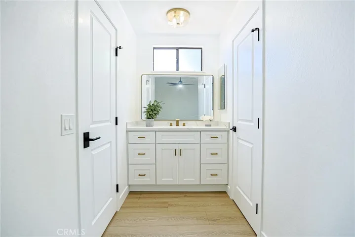 8860 La Salle 4, Cypress, California 90630