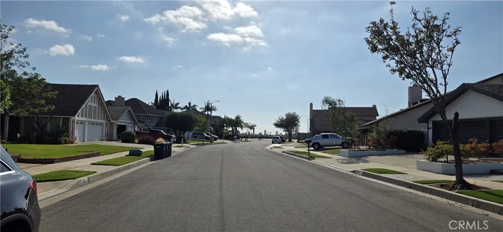 View toward street entrance off of Hewes