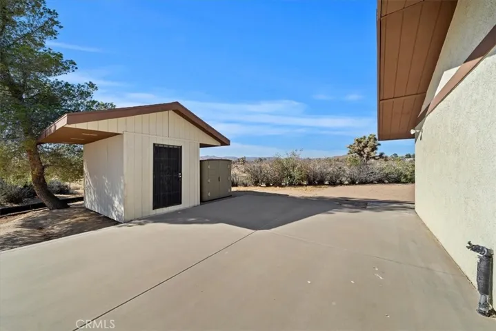 Side Shed