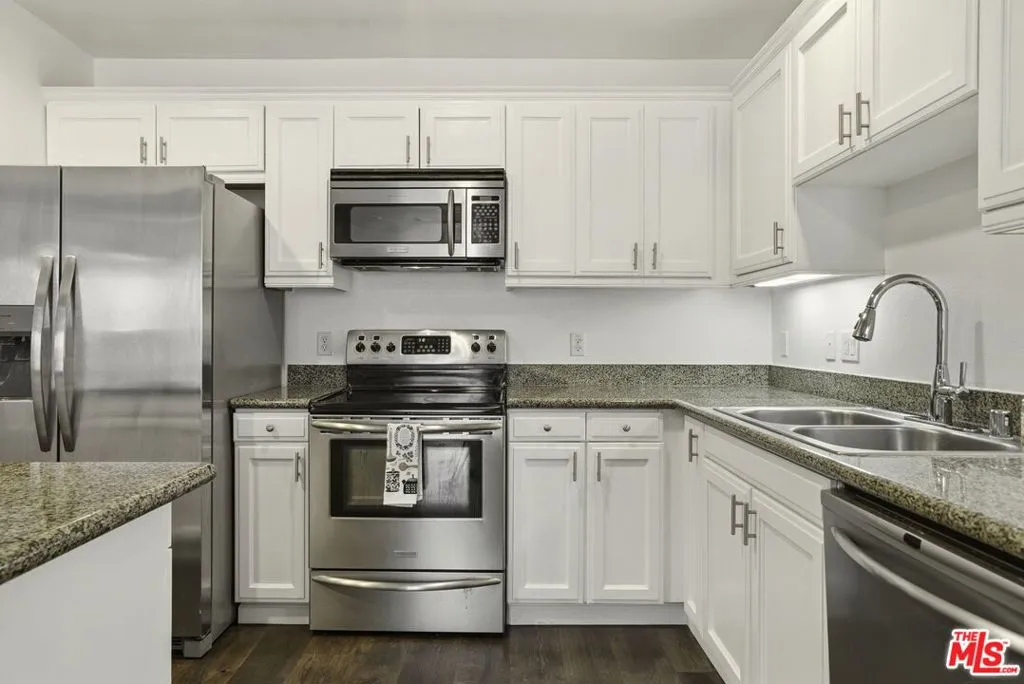 Gourmet Kitchen