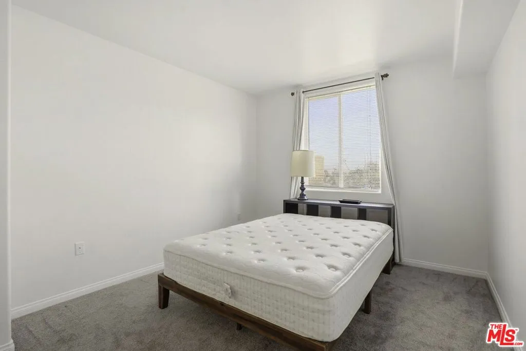 Large Bedroom