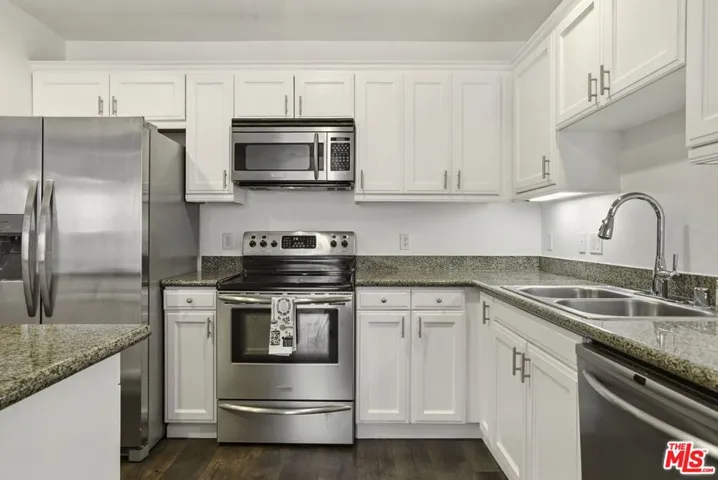 Gourmet Kitchen