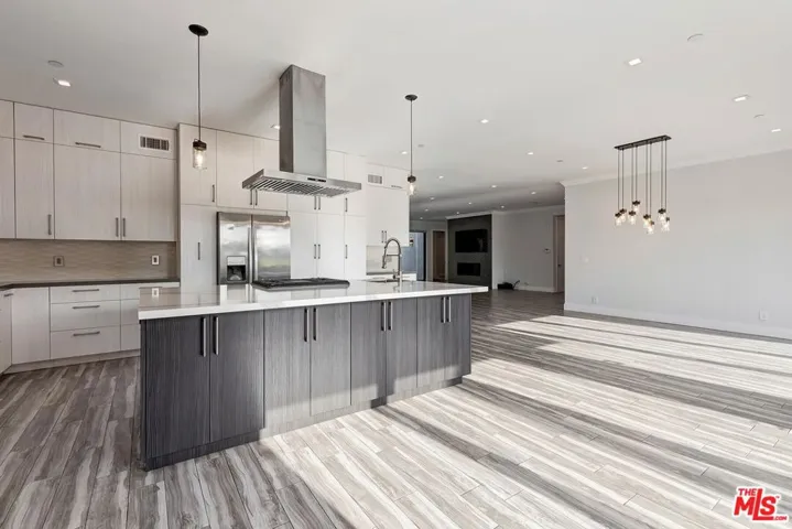 12730 Montana Avenue, Los Angeles, California 90049