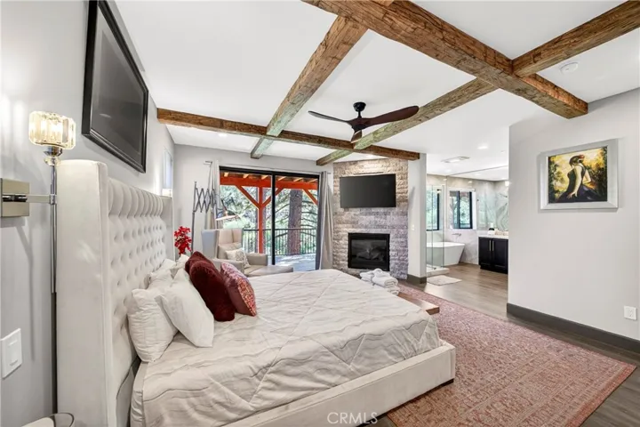 1224 Wolf Creek Court, Big Bear Lake, California 92315