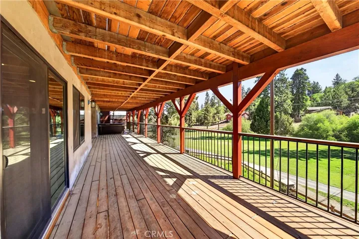 1224 Wolf Creek Court, Big Bear Lake, California 92315
