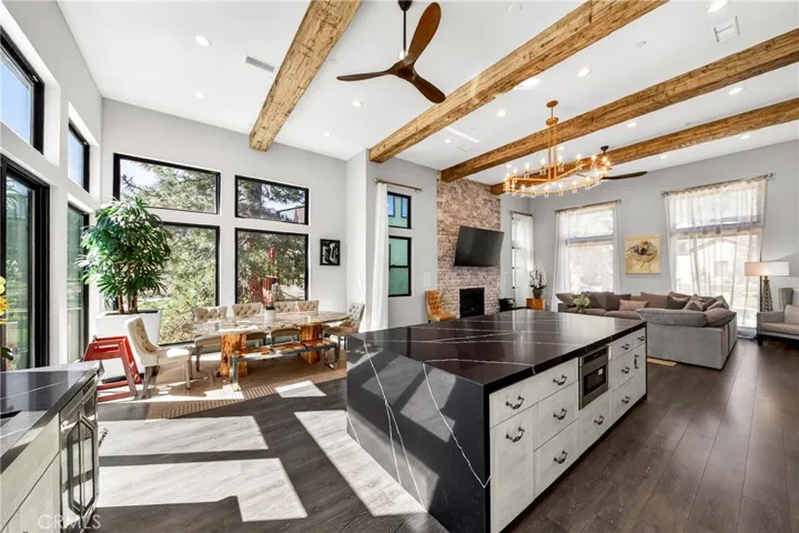 1224 Wolf Creek Court, Big Bear Lake, California 92315