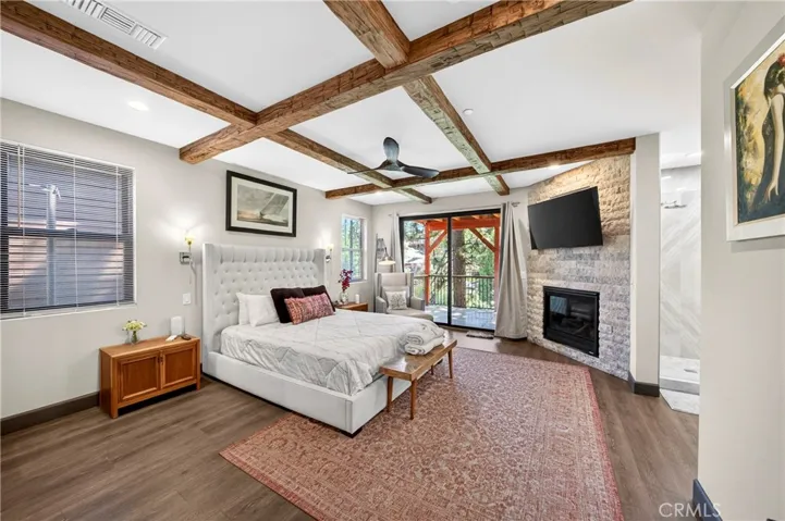 1224 Wolf Creek Court, Big Bear Lake, California 92315
