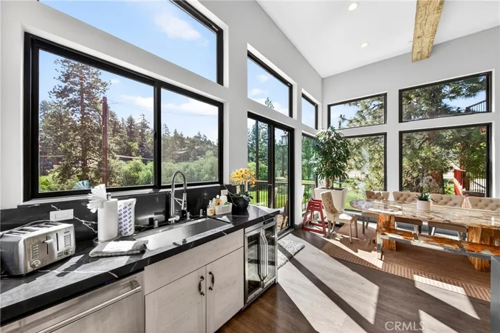 1224 Wolf Creek Court, Big Bear Lake, California 92315