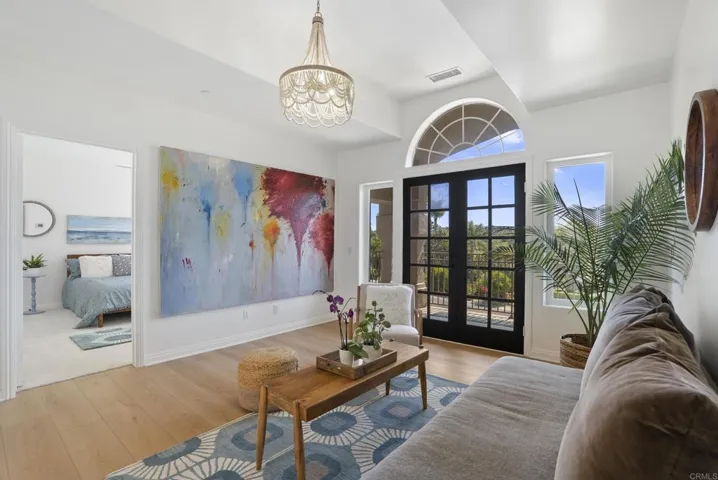 4305 Manchester Avenue, Encinitas, California 92024