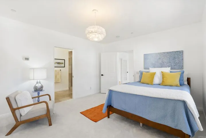 4305 Manchester Avenue, Encinitas, California 92024