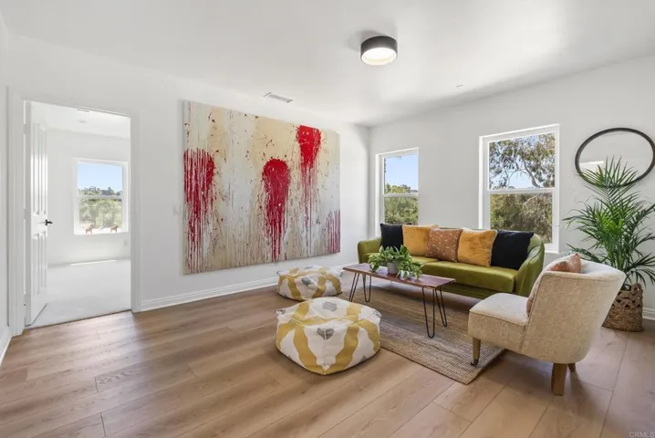 4305 Manchester Avenue, Encinitas, California 92024