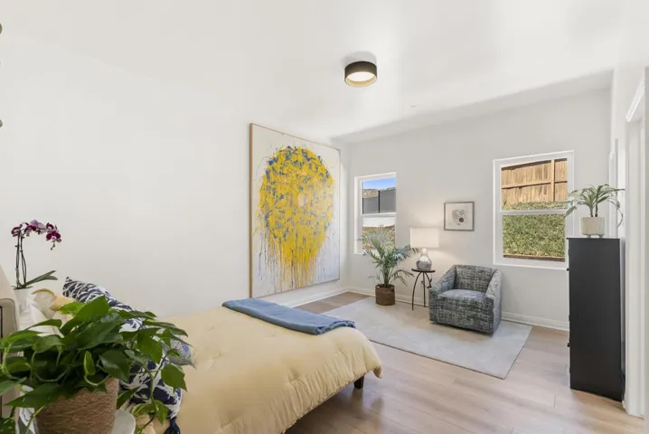 4305 Manchester Avenue, Encinitas, California 92024