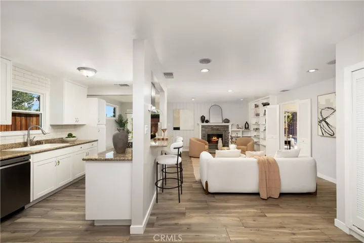 1255 Hastings Ranch Drive, Pasadena, California 91107