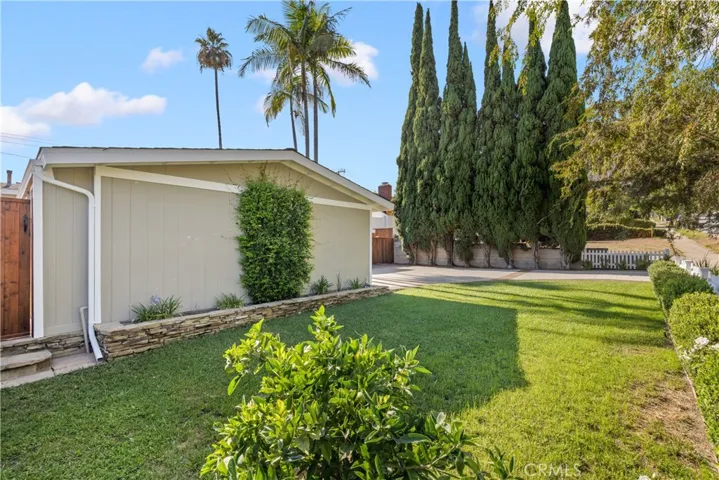 1255 Hastings Ranch Drive, Pasadena, California 91107