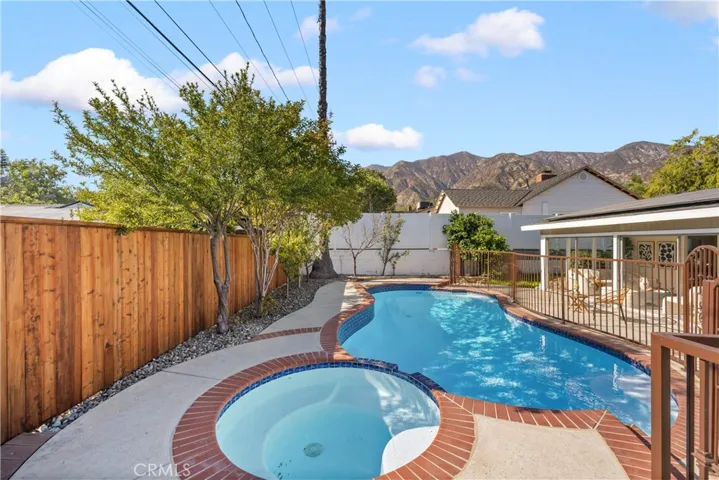 1255 Hastings Ranch Drive, Pasadena, California 91107
