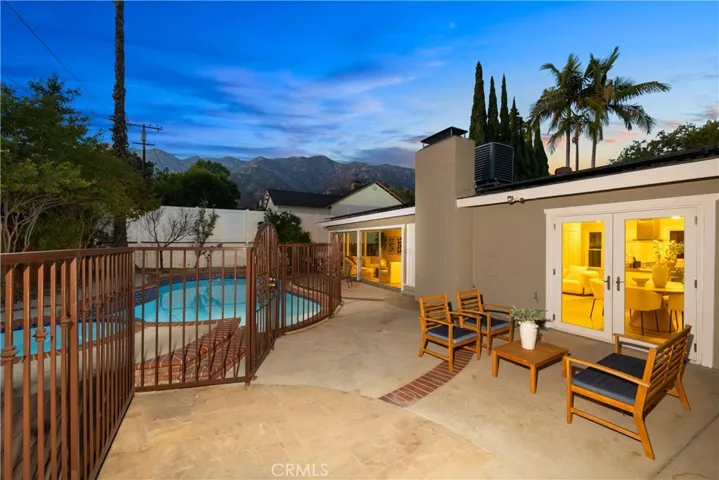 1255 Hastings Ranch Drive, Pasadena, California 91107