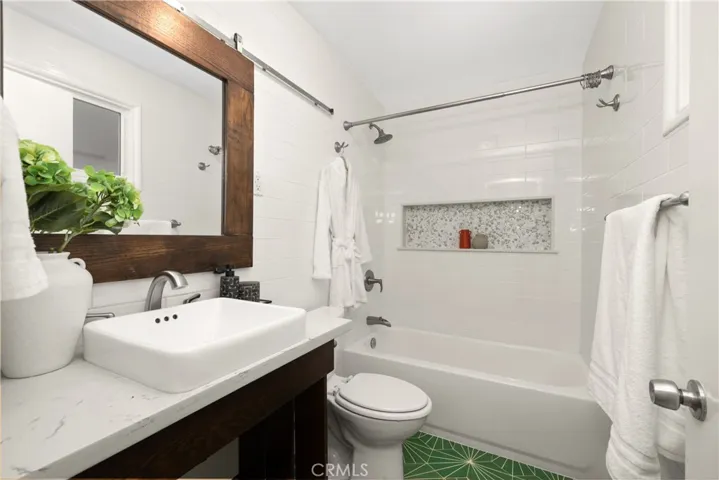 1255 Hastings Ranch Drive, Pasadena, California 91107