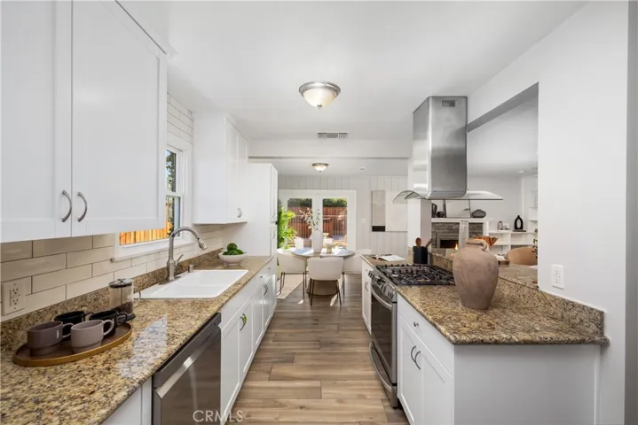 1255 Hastings Ranch Drive, Pasadena, California 91107