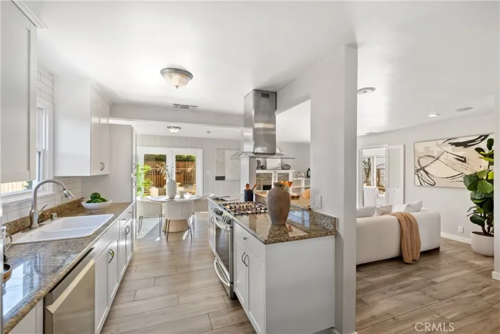 1255 Hastings Ranch Drive, Pasadena, California 91107
