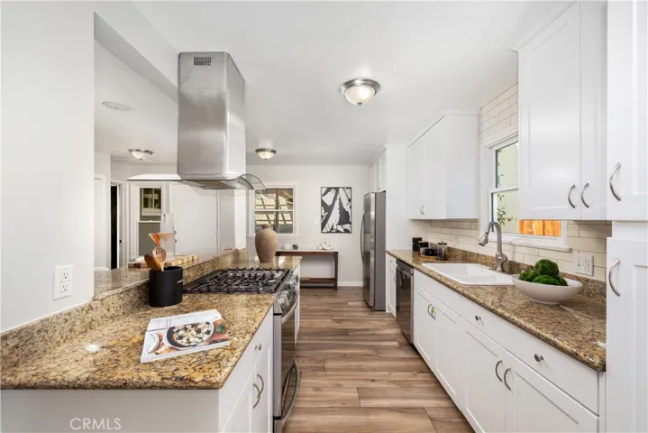 1255 Hastings Ranch Drive, Pasadena, California 91107