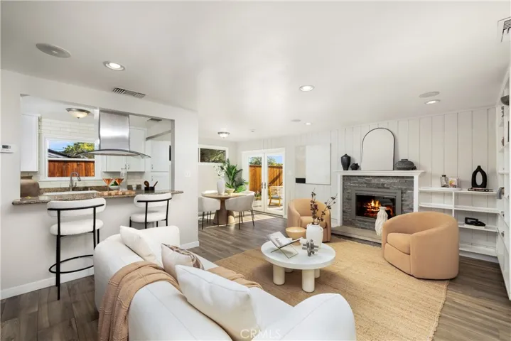 1255 Hastings Ranch Drive, Pasadena, California 91107