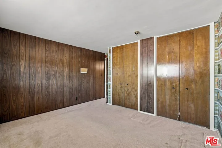 Classic double door entrace