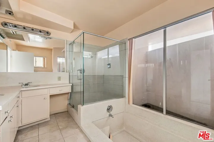 Primary Suite Bath