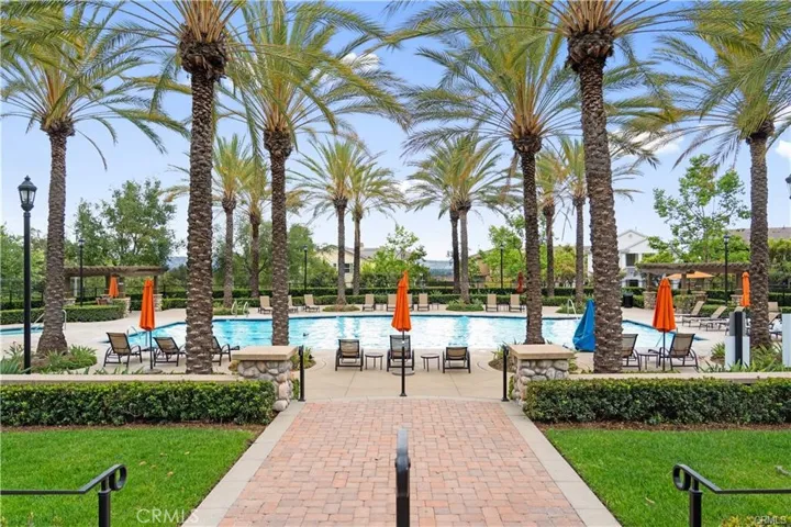 806 E Prommenade, Azusa, California 91702