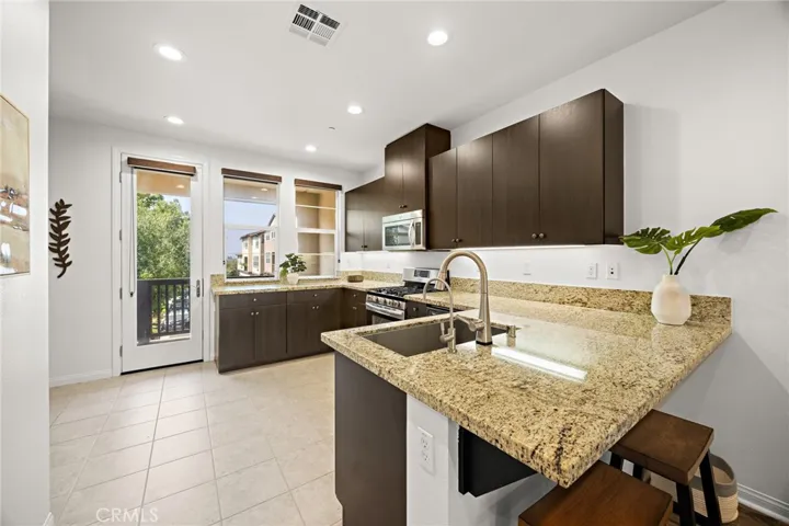 806 E Prommenade, Azusa, California 91702