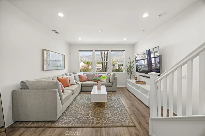 806 E Prommenade, Azusa, California 91702