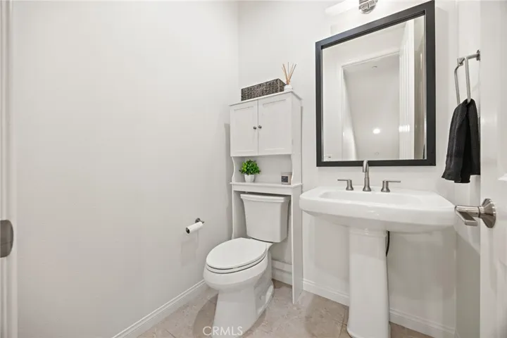806 E Prommenade, Azusa, California 91702