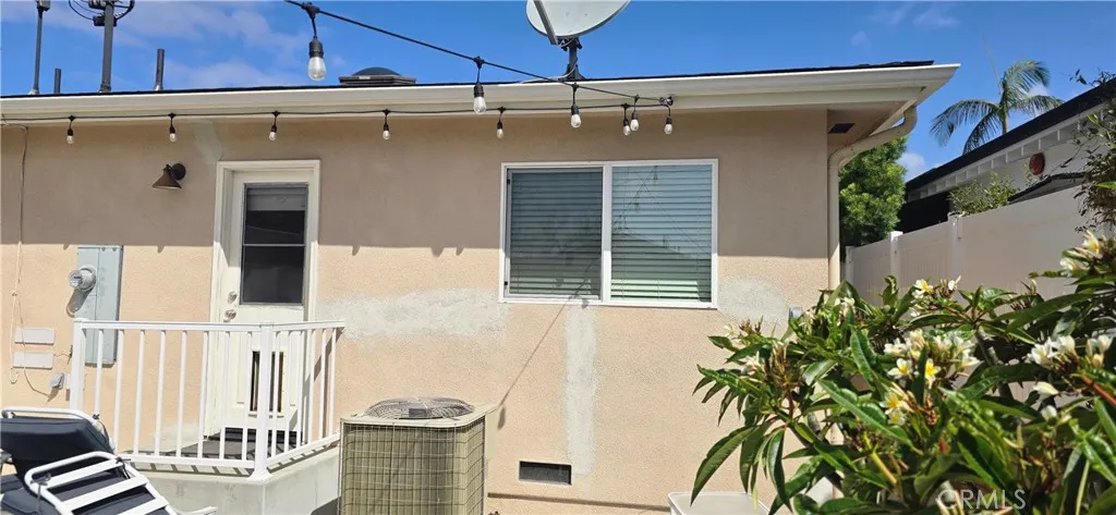 129 W Avenida Santiago, San Clemente, California 92672
