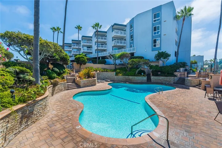 630 The Village 107, Redondo Beach, California 90277