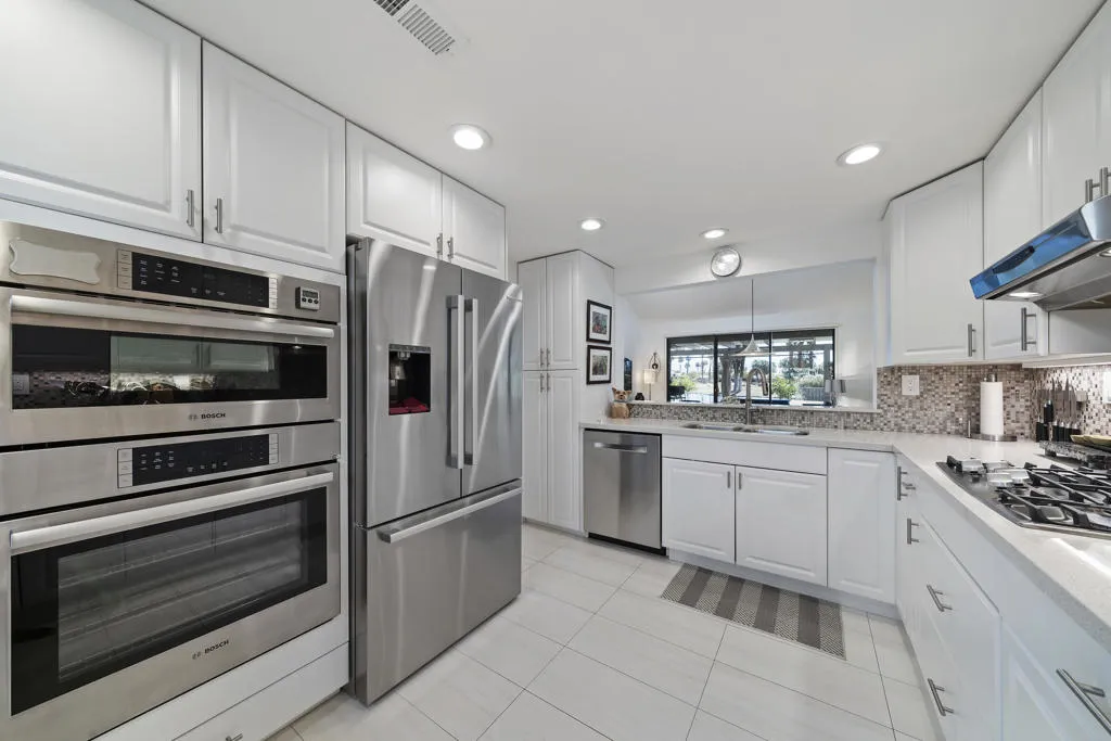 15-Kitchen