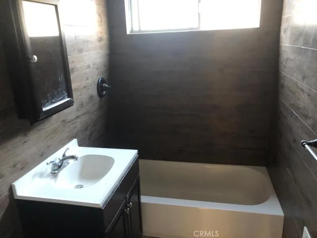2026 S Ridgeley, Los Angeles, California 90016