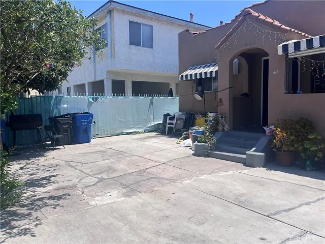 2026 S Ridgeley, Los Angeles, California 90016