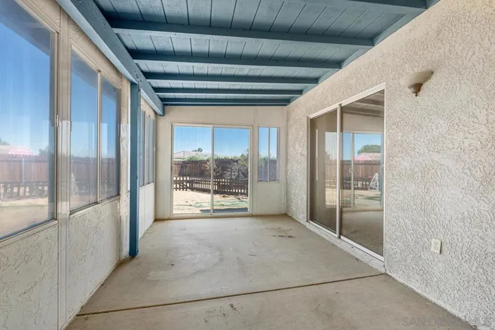 12450 Algonquin, Apple Valley, California 92308