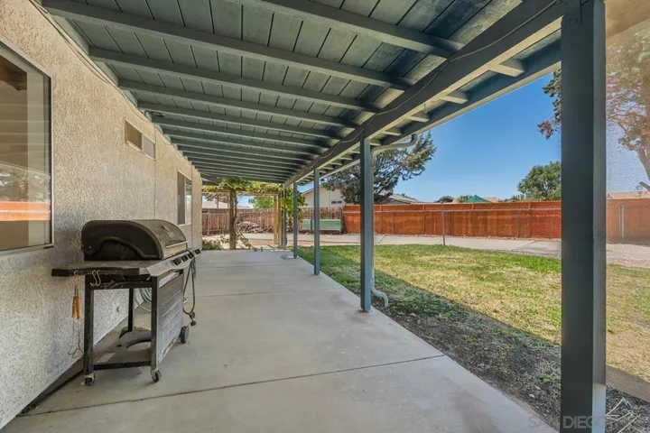 12450 Algonquin, Apple Valley, California 92308