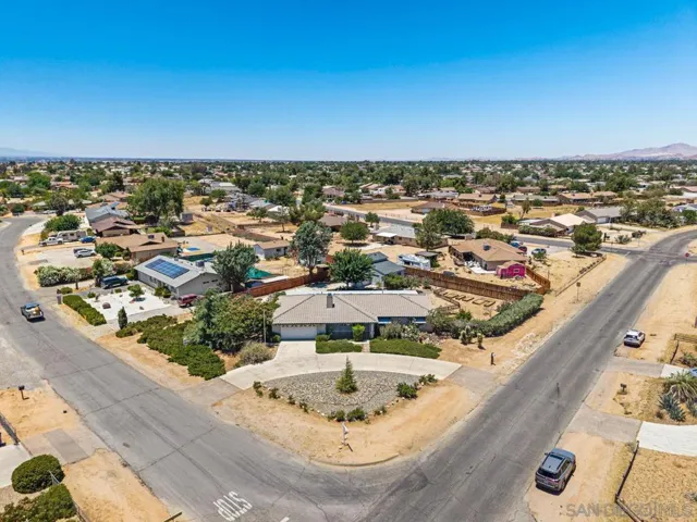 12450 Algonquin, Apple Valley, California 92308