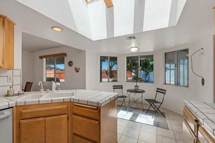 12450 Algonquin, Apple Valley, California 92308