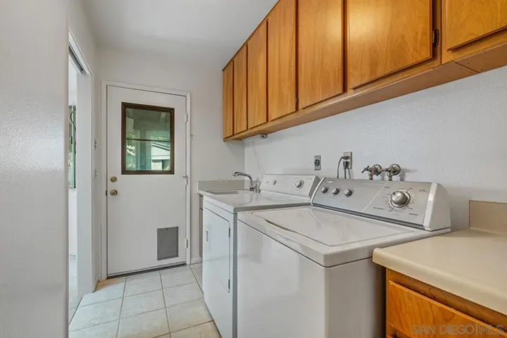 12450 Algonquin, Apple Valley, California 92308