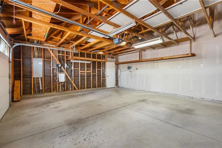 12450 Algonquin, Apple Valley, California 92308