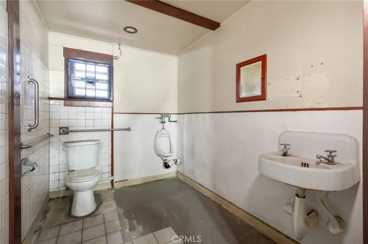 1908 S Pacific, San Pedro, California 90731