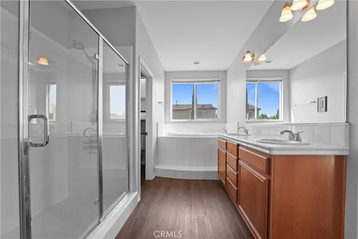 Bathroom #2 (Primary Bedroom Bathroom, Upper Level)