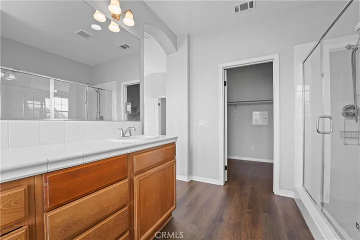 Bathroom #2 (Primary Bedroom Bathroom, Upper Level)