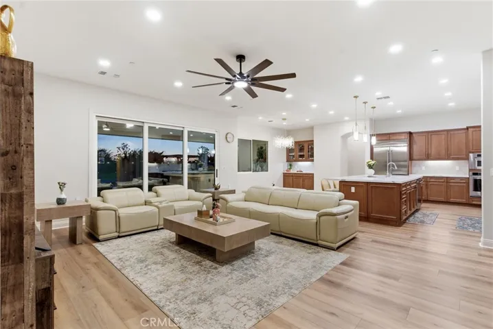 3519 Jardineire, Bakersfield, California 93311